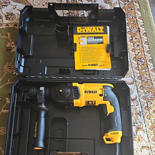 Dewalt 230v corded hammer - 230v,