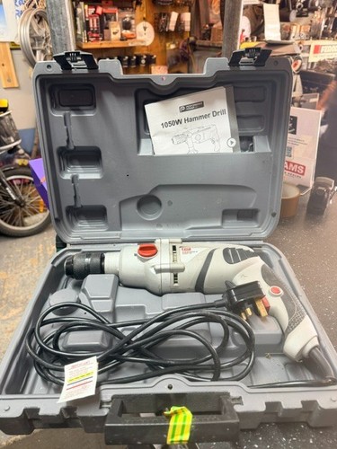 1050w hammer drill - 1050w, handle